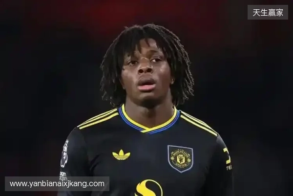 TA:曼联球员多古腿筋受伤,预计伤缺10周 TA:曼联球员多古腿筋受伤,预计伤缺10周