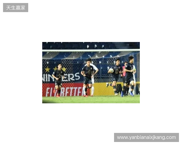 武里南联主帅:虽然申花排名并不靠前,但我们绝不会轻视他们 武里南联主帅:虽然申花排名并不靠前,但我们绝不会轻视他们