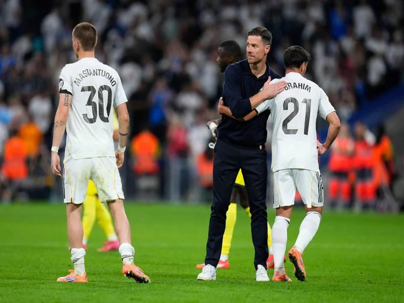 马卡:高层不满阿隆索西超杯半决赛战术;阿韦洛亚应变见效